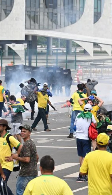 Toma de edificios en Brasilia