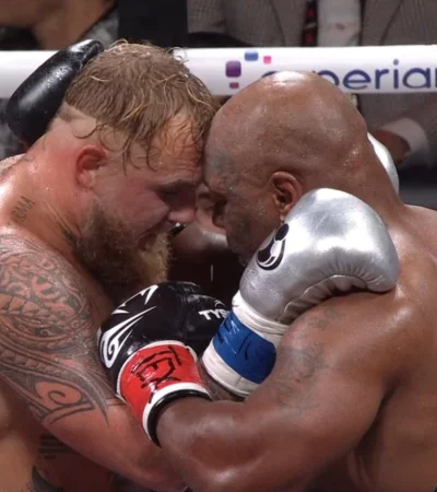 Mike Tayson y Jake Paul en la pelea del año