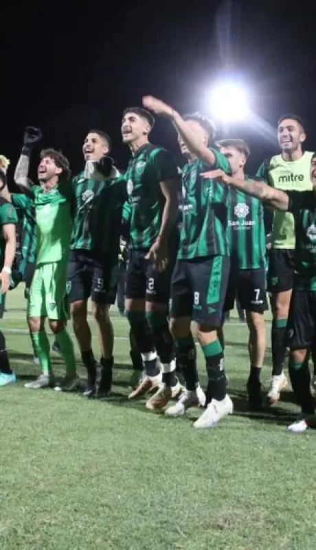 La alegría es solo verdinegra