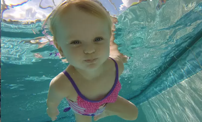 Actualmente, en Argentina solo hay seis instructoras profesionales capaces de entrenar niños con la técnica de autorescate.
