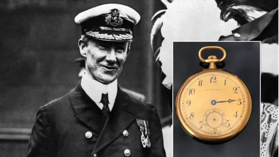 Arthur Rostron, y el reloj que se le obsequiara como prueba de su valor.