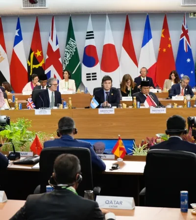 El presidente no perdió su estilo disruptivo en las dos plenarias conjuntas centrales, del primer día, de la Cumbre del G20.