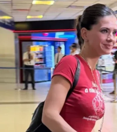 La China Suárez volvió al país.