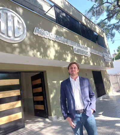 Dirigente de ATE, que integra la mesa de los organismos nacionales, Augusto Grilli Fox.