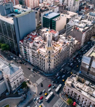 Vista área de la Ciudad Autónoma de Buenos Aires.