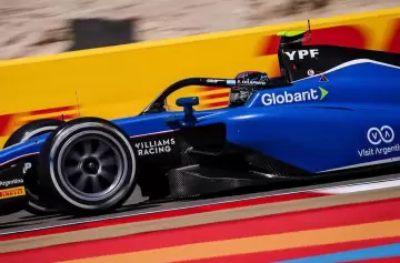 Un padre cumplió el sueño de su hijo: fabricó el auto de Colapinto