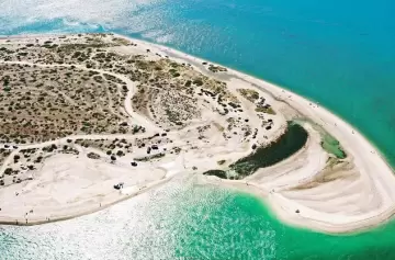 ¿Ya conocés el "Caribe" de la Patagonia de aguas cálidas y cristalinas?