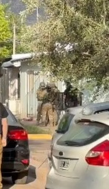 Loas fuerzas especiales de Seguridad se hicieron presente en el lugar del incidente/ Foto Captura de pantalla de video.