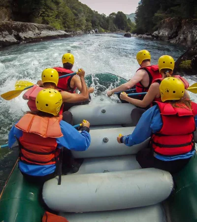 Rafting en el Río Manso, en El Bolsón.