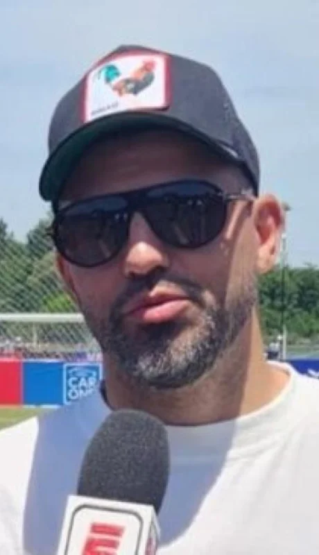 El ex jugador sigue sumando conflictos