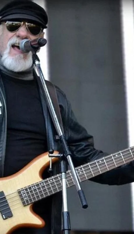 El rock nacional está de luto por Willy Quiroga.