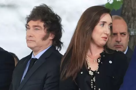 "El Presidente está tratando temas de gestión diaria, y la vice trata más los temas legislativos. Es algo natural" (G. Francos)