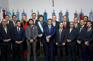 Milei reúne a los gobernadores y acelera el pacto político para impulsar las reformas laboral e impositiva
