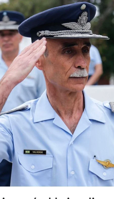 El brigadier Gustavo Javier Valverde es el nueve jefe de la Aeronáutica. (Foto: Ministerio de Defensa)