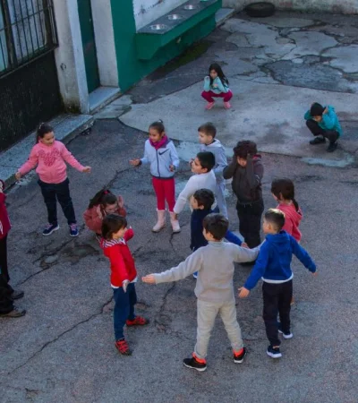 Cientos de niños esperan su nueva familia