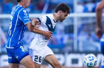 Godoy Cruz volvió a sumar y Vélez sigue en lo más alto