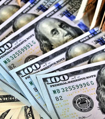 El BCRA intervino en el mercado de futuros y elevó encajes, lo que disparó la rentabilidad en pesos y habilitó esta jugada financiera.