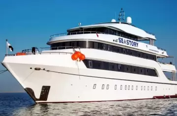 Intensa búsqueda de los desaparecidos del barco safari 'Sea Story'