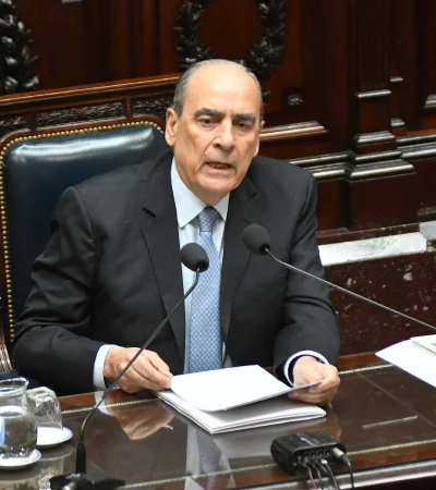 El jefe de Gabinete expondrá el plan del Ejecutivo para el bloque sudamericano y responderá preguntas del Congreso.