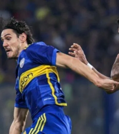 Boca Vélez se enfrentan por la Copa Argentina.