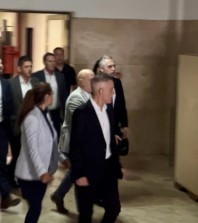 El exmandatario llegó a Comodoro Py en medio de estrictas medidas de seguridad. (Foto: NA)