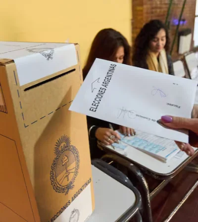 El Gobierno presentó el jueves pasado en la Cámara de Diputados dos proyectos de índole electoral. Uno tendiente a la eliminación de las PASO.