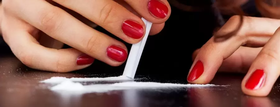 El alcohol, el éxtasis, y particularmente la cocaína, son sustancias psicoactivas muy vinculadas al sexo.