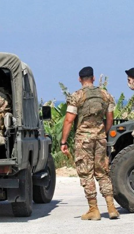 Las tropas del ejército libanés se apresuran para desplegarse en el sur y el este del país, mientras Israel se repliega lentamente.