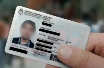 Sería eliminado de los DNI el reconocimiento de las identidades no binarias