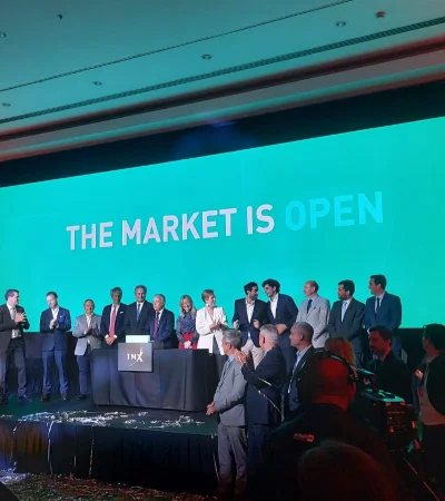 Cornejo posiciona a Mendoza en el mapa global desde Toronto.