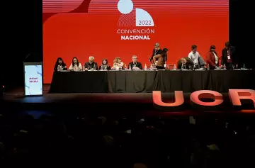Asamblea del radicalismo: "Vamos a ser 200 personas, y cada uno será responsable de lo que haga"