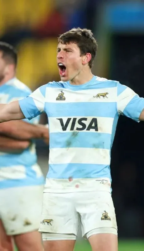 El mendocino finalizó su contrato en Inglaterra.