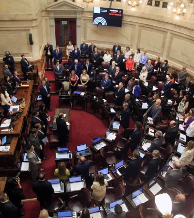 El Senado debate los temas que se tocarán el jueves.