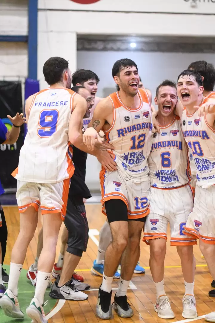 Gran victoria Naranja en rodeo ajeno. FOTO: Prensa Centenario.