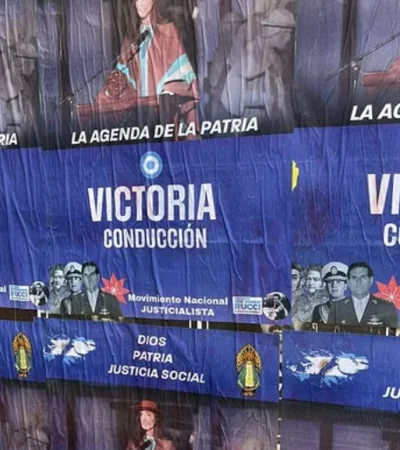 Los polémicos afiches