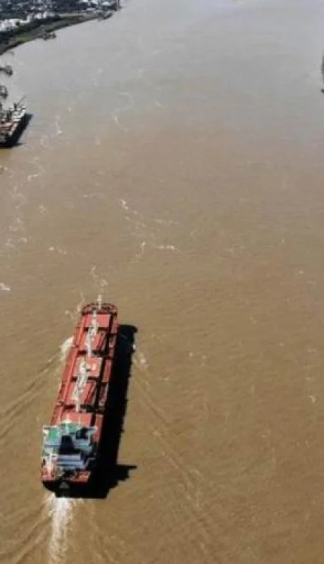 Por la crucial vía navegable transita el 80% de las exportaciones argentinas.