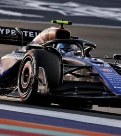 Franco Colapinto larga desde boxes