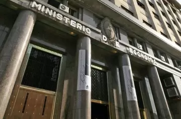 Tras el fracaso de las negociaciones, Milei volvió a prorrogar el Presupuesto 2023