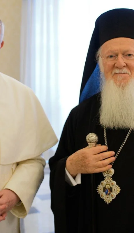 El Papa Francisco junto al líder de la Iglesia Ortodoxa