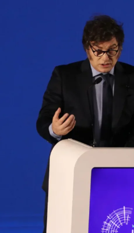 Javier Milei además advirtió sobre el cuidado con el que hay que aplicar la inteligencia artificial evitando que caiga en "manos incorrectas".