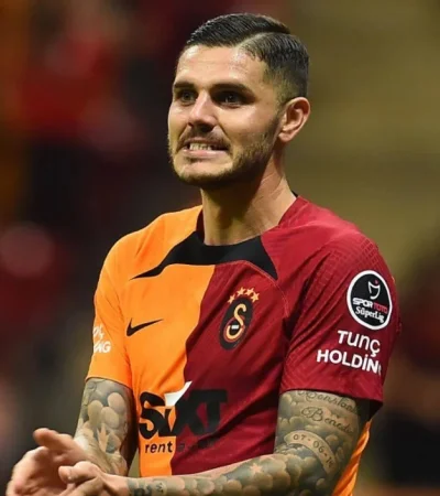 Mauro pasó por el quirófano.