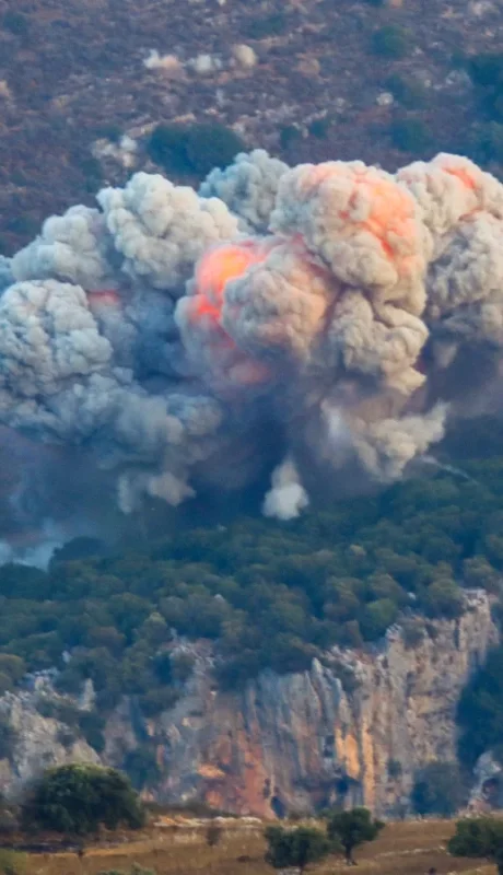 Hezbolláh se adjudicó dos explosiones de granadas de mortero en advertencia a Israel.