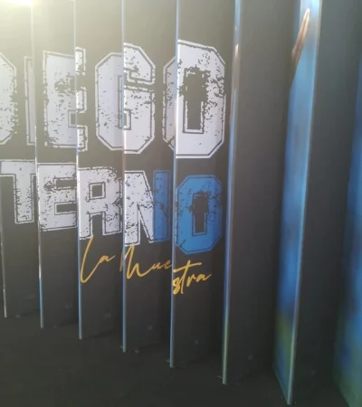 El ingreso al predio de La Rural