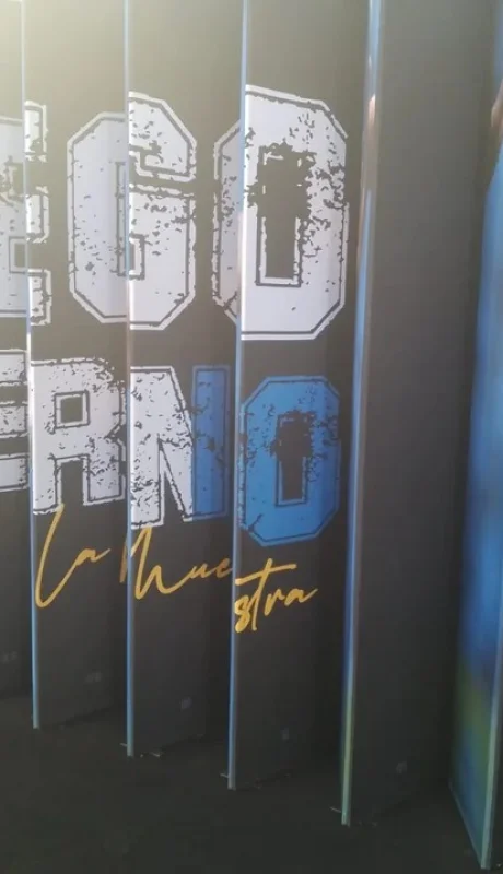 El ingreso al predio de La Rural