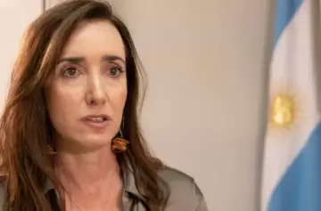 Villarruel criticó a Cristina por recomendar una serie donde aparece Firmenich