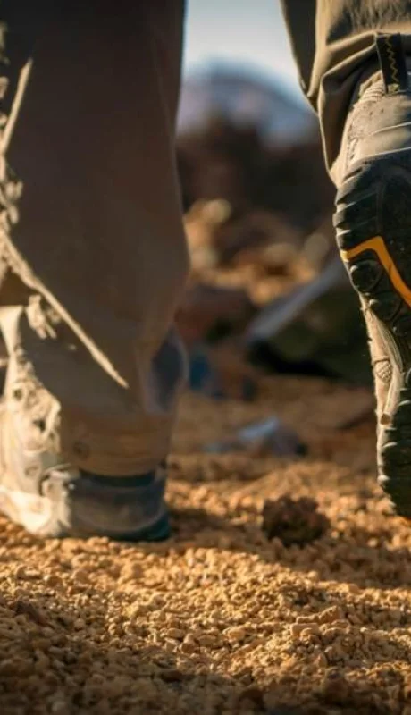 El secreto para ganar músculo caminando: el poder de los terrenos irregulares