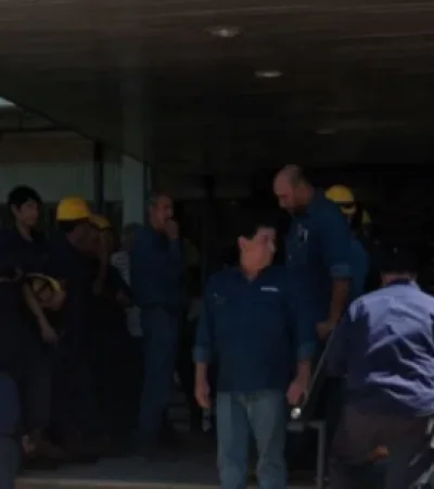 La multinacional IMPSA amaneció con un paro total debido al temor de que sus empleados no cobren la mitad de noviembre y tampoco el aguinaldo.