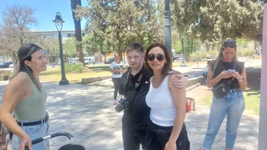 "Creo que la educación en la casa es esencial, más que nada desde que son pequeños" (G. Cicchitti)