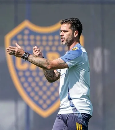 Gago deberá hacer dos cambios obligados.