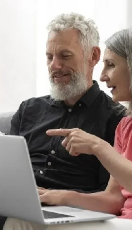 No todo está perdido para los que atravesaron esa edad: hay maneras de reinsertarse en el mercado laboral.